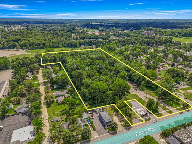 35777 Ford Rd, Westland, MI à vendre - Photo principale - Image 1 de 4