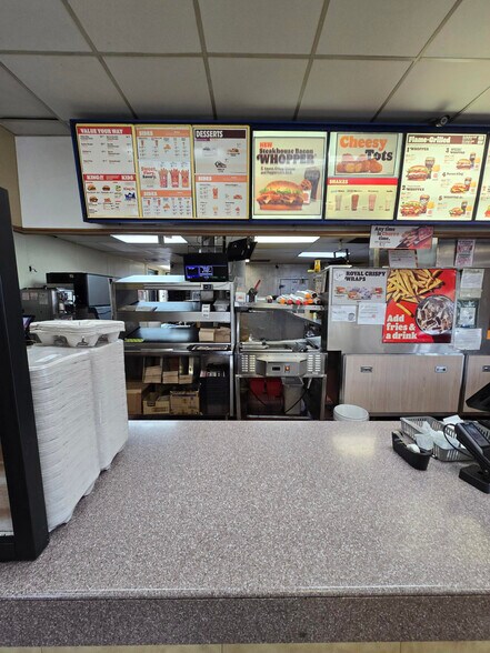 2170 Monterey Hwy, San Jose, CA à louer - Photo intérieure - Image 3 de 8