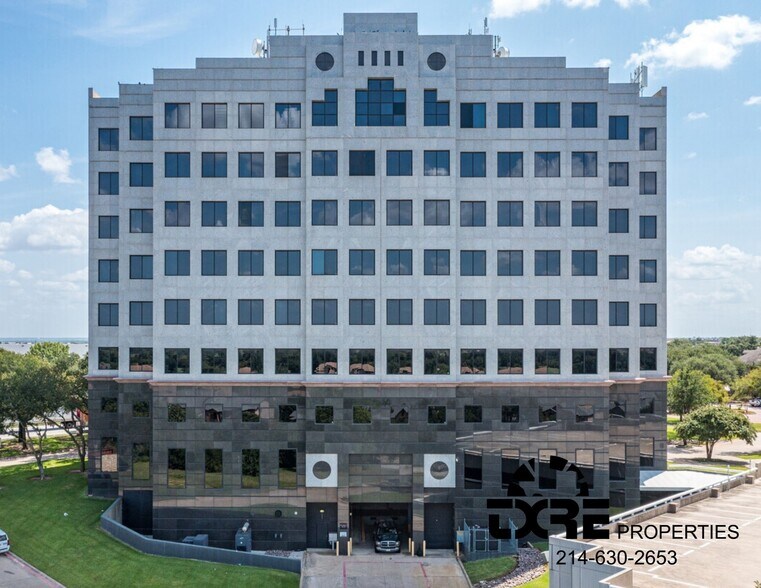 2505 N State Highway 360, Grand Prairie, TX à louer - Photo du bâtiment - Image 3 de 15