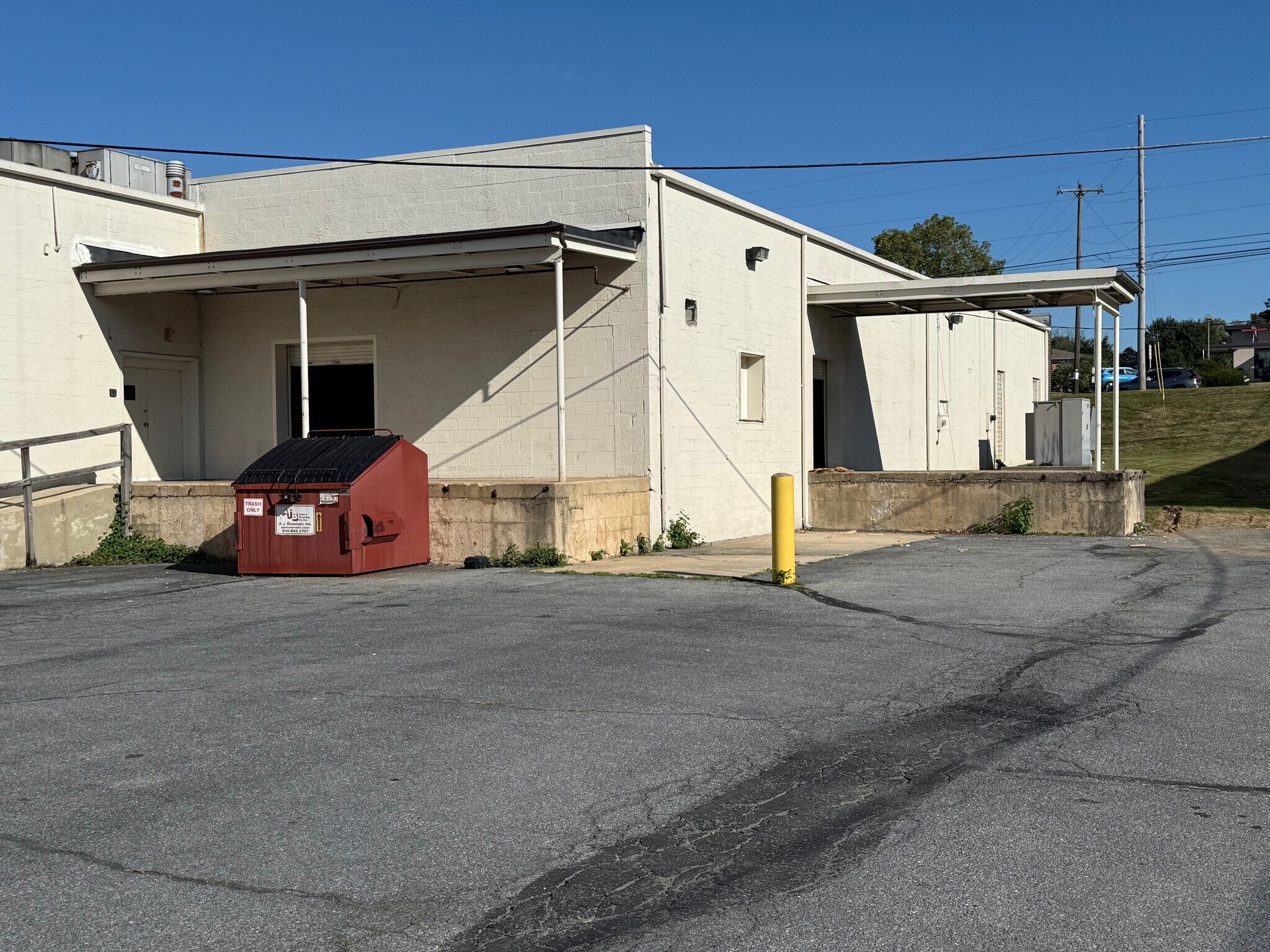 3024 Penn Ave, West Lawn, PA à vendre Photo du bâtiment- Image 1 de 1