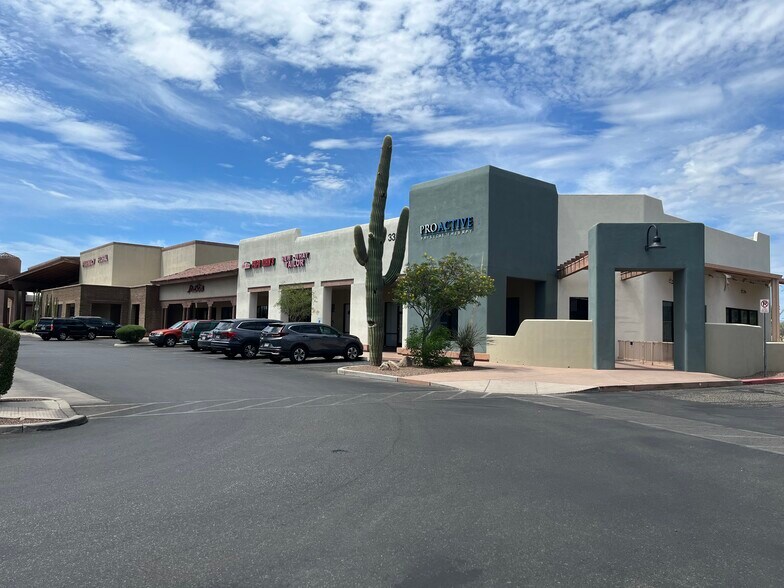 3275 N Swan Rd, Tucson, AZ à louer - Photo du bâtiment - Image 3 de 7