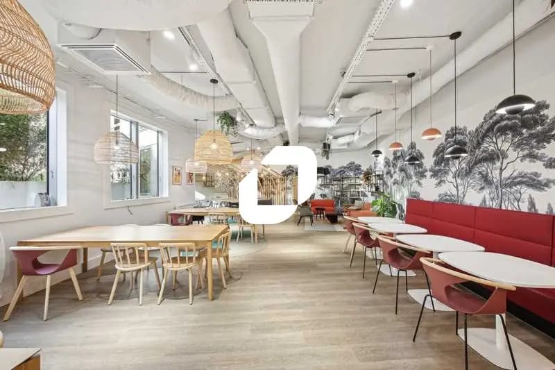 1 Place Victor Hugo, Courbevoie for lease - Building Photo - Image 3 of 16