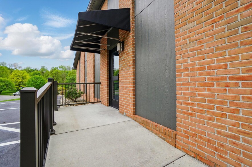 241 Paddock Ct, Delaware, OH for lease - Building Photo - Image 3 of 11