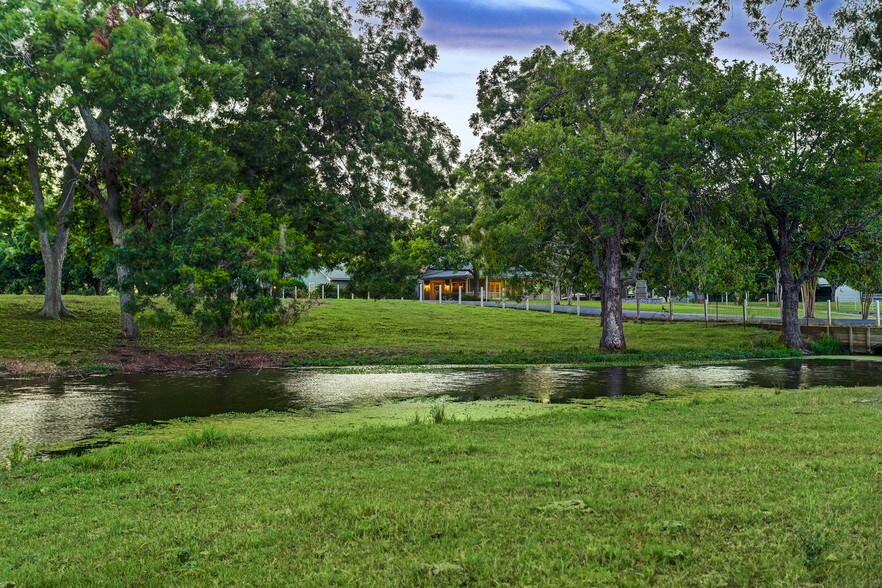 4309 Bowser Rd, Fulshear, TX à vendre - Photo du bâtiment - Image 3 de 41