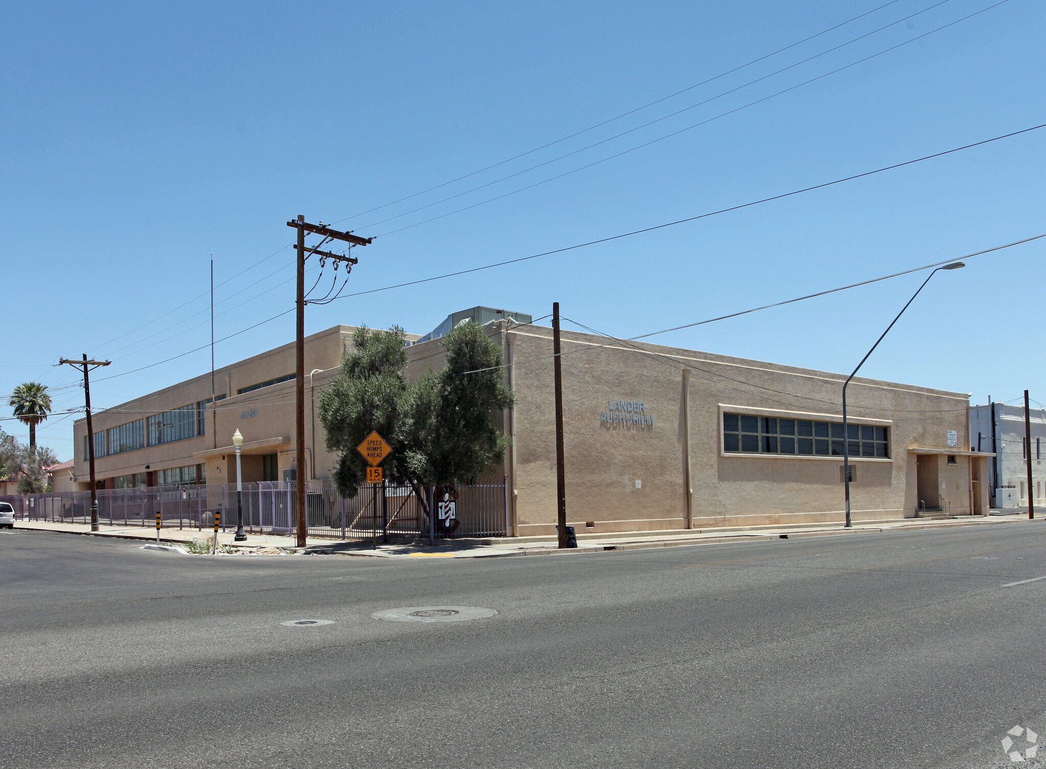 325 W 2nd St, Tucson, AZ à louer Photo du bâtiment- Image 1 de 6