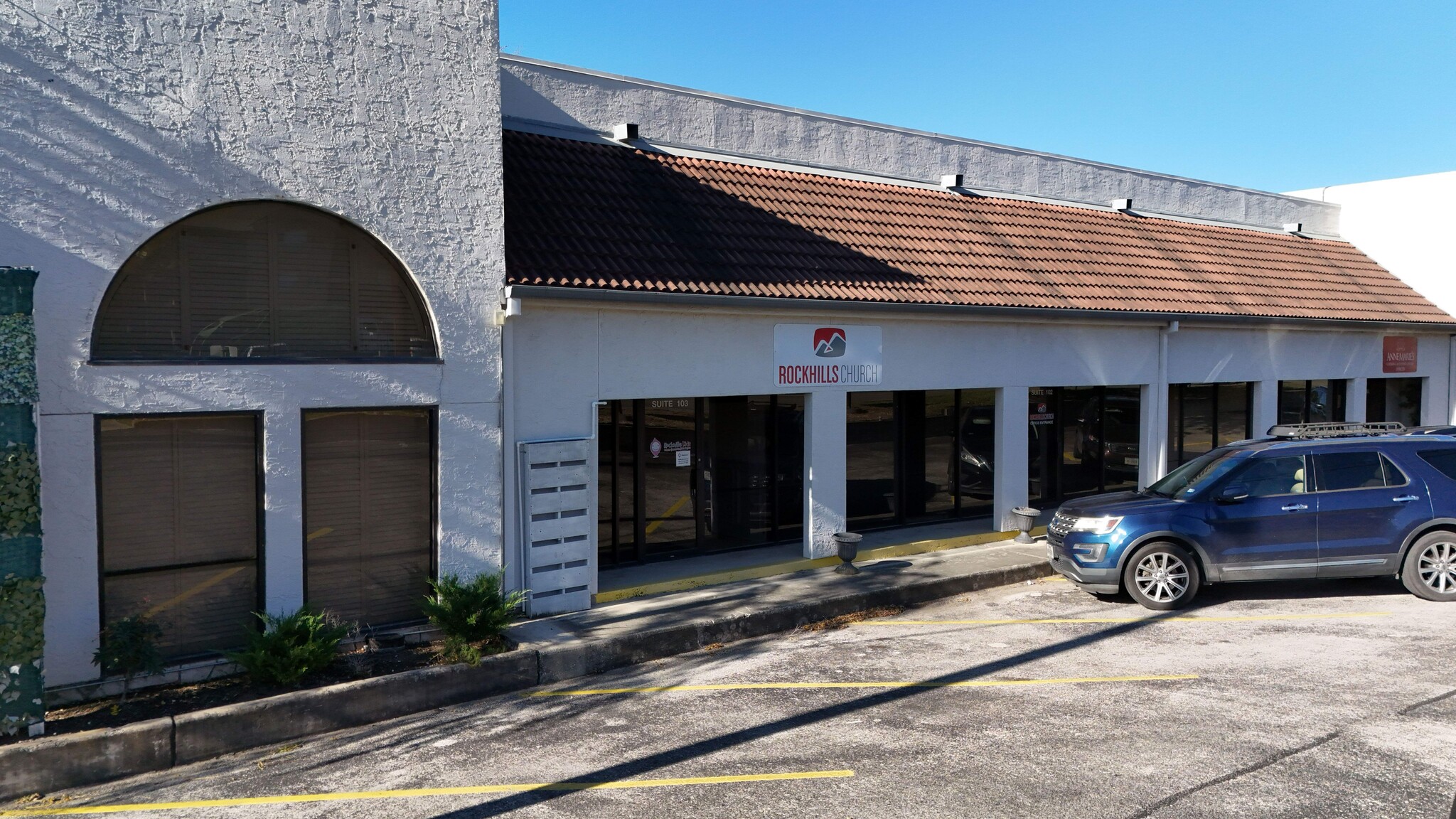 12475 Starcrest Dr, San Antonio, TX for lease Building Photo- Image 1 of 8