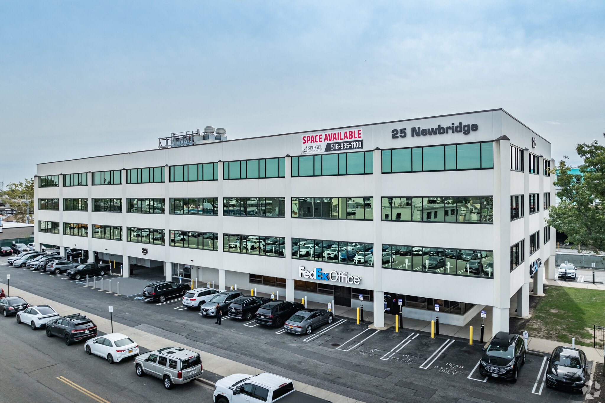 25 Newbridge Rd, Hicksville, NY for lease Primary Photo- Image 1 of 5