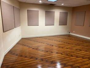 14140-14144 Ventura Blvd, Sherman Oaks, CA for lease Interior Photo- Image 1 of 5