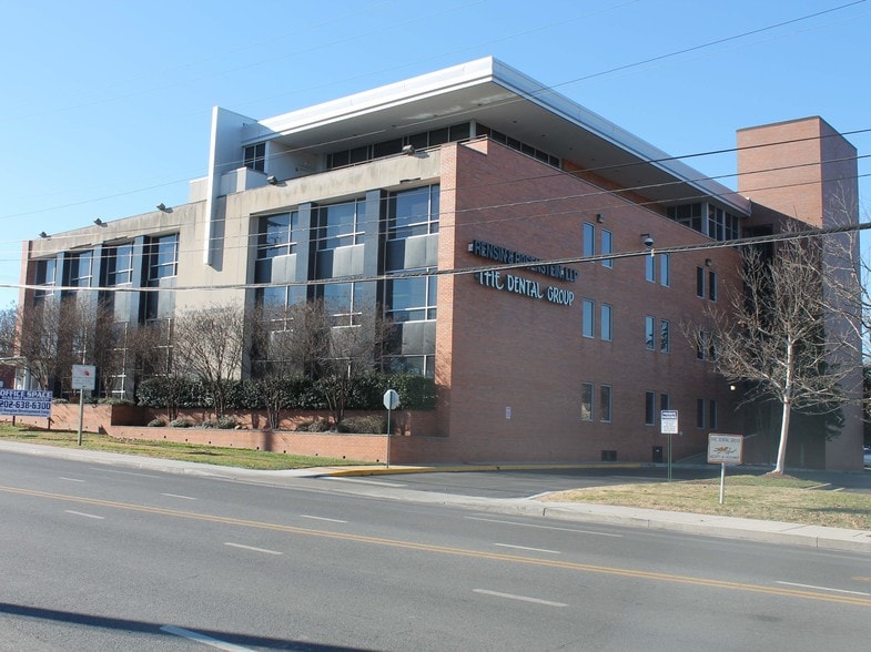 6200 Baltimore Ave, Riverdale, MD à louer - Photo du bâtiment - Image 3 de 5