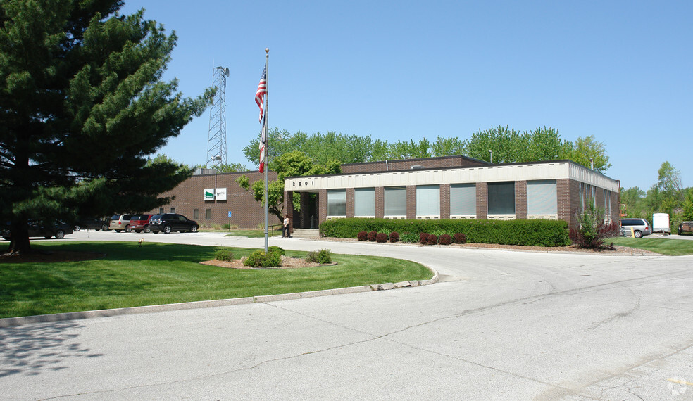 2801 Bell Ave, Des Moines, IA for lease - Primary Photo - Image 1 of 6