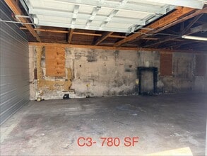 504 Center Rd, Fort Myers, FL for lease Interior Photo- Image 2 of 3