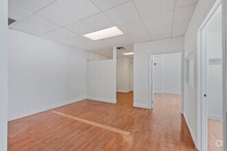 235 Lincoln Rd, Miami Beach, FL à louer Photo intérieure- Image 2 de 4