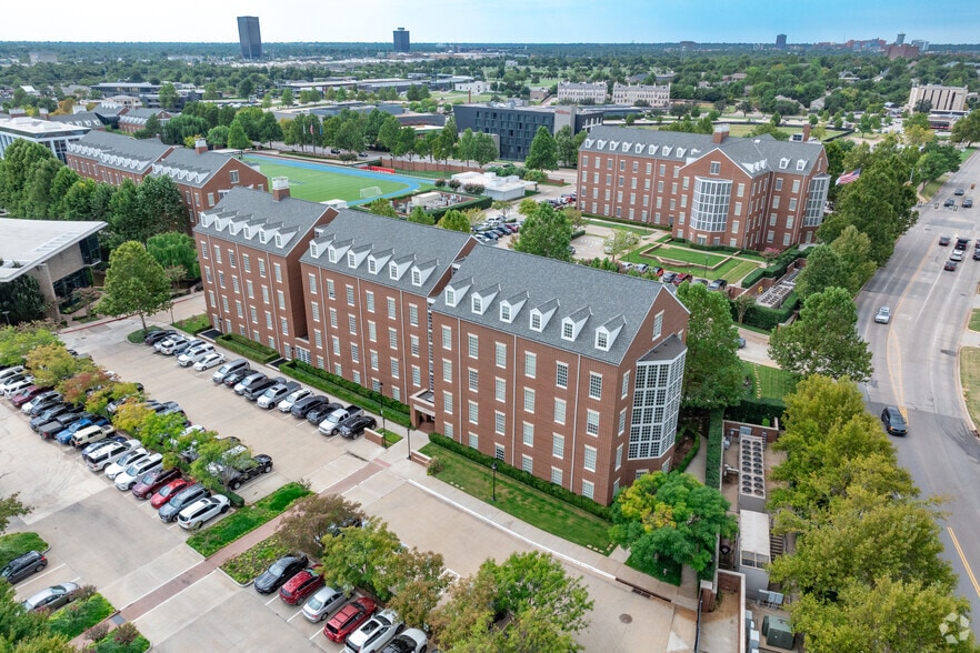 6255 N Classen Blvd, Oklahoma City, OK for sale - Aerial - Image 3 of 6
