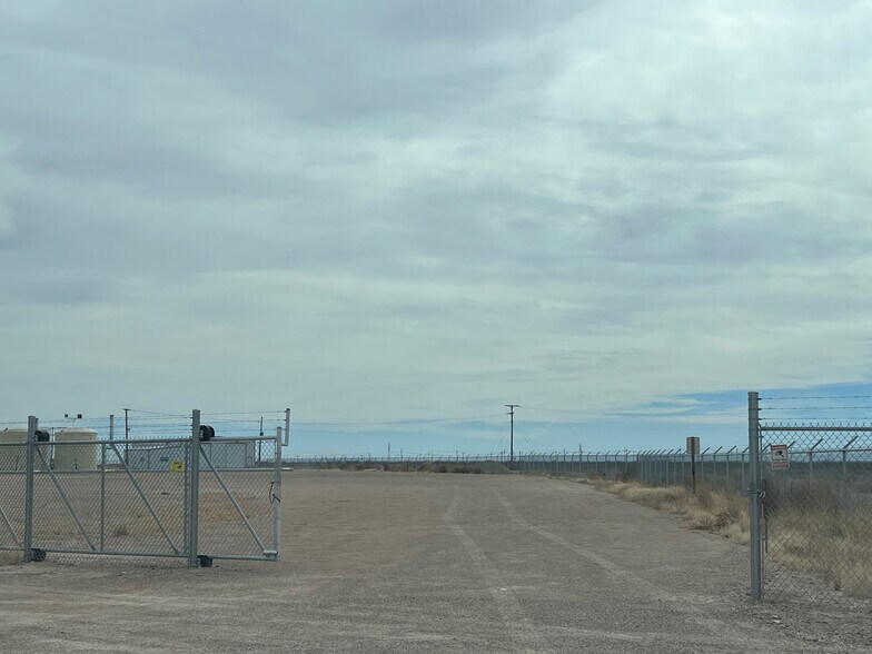 N FM 515, Pecos, TX à vendre - Photo du bâtiment - Image 3 de 13