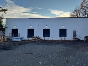 1330 Livingston Ave, North Brunswick, NJ for lease Building Photo- Image 1 of 13