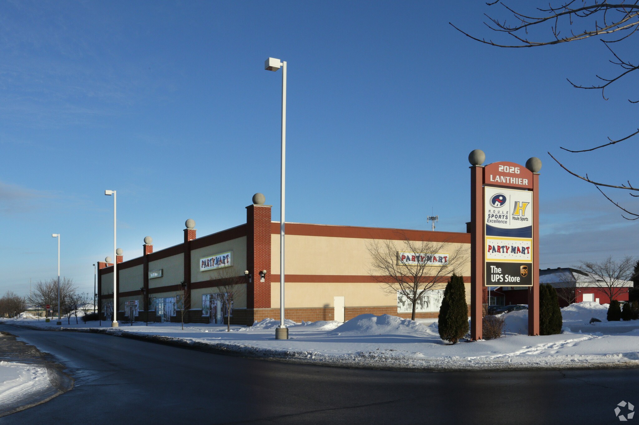 2026 Lanthier Dr, Ottawa, ON à vendre Photo principale- Image 1 de 1