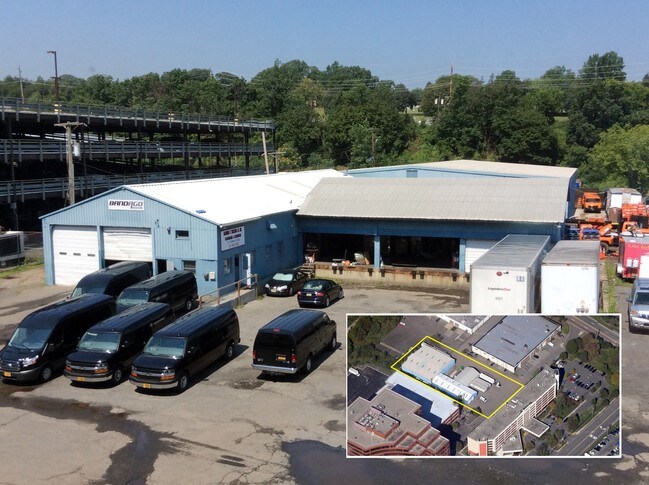 Plus de détails pour 23 Terminal Rd, Lyndhurst, NJ - Local d'activités à louer