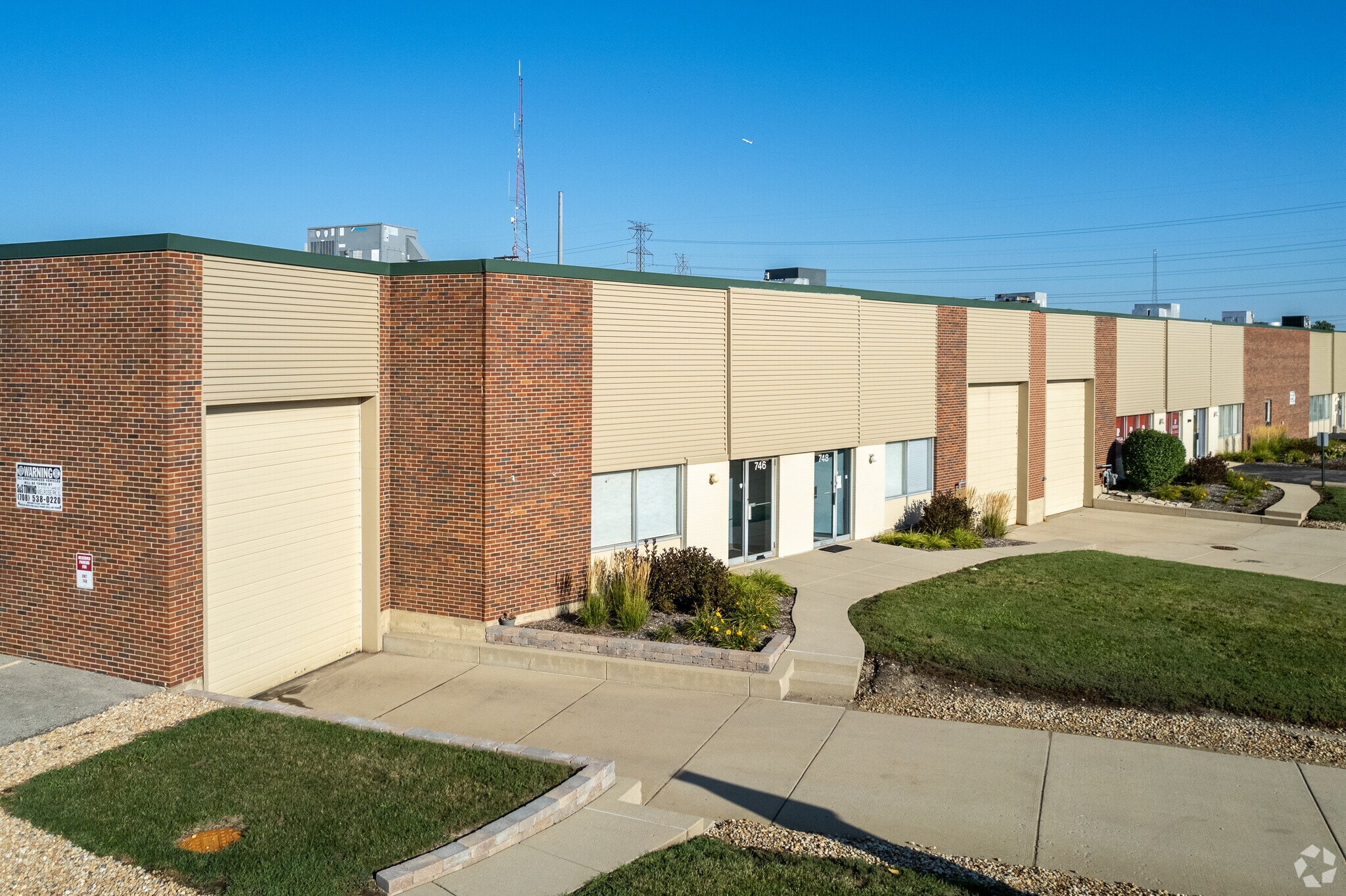 736-776 Industrial Dr, Elmhurst, IL for lease Building Photo- Image 1 of 13