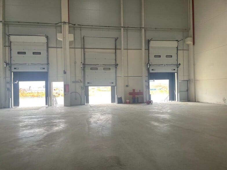 Poligono Isla, Dos Hermanas, La, 2, Dos Hermanas, Sevilla for lease - Building Photo - Image 2 of 10