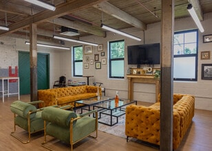 441 E High St, Philadelphia, PA for lease Interior Photo- Image 1 of 11