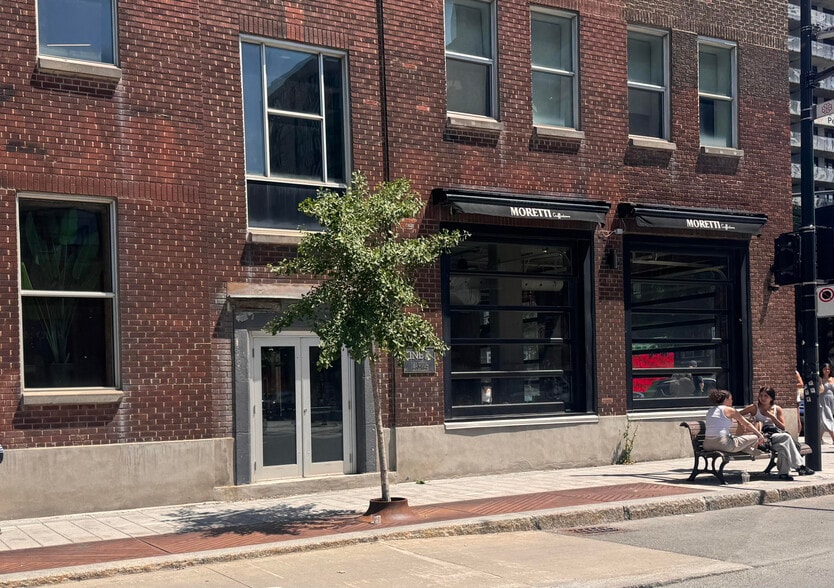 1059 Rue Wellington, Montréal, QC for sale - Building Photo - Image 2 of 2