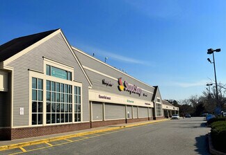 Plus de détails pour 1 Faunce Corner Rd, Dartmouth, MA - Commerce de détail à louer