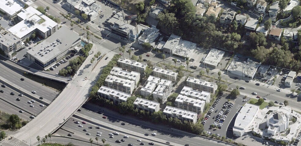 3449–3453 Cahuenga Blvd W, Los Angeles, CA à vendre - Aérien - Image 3 de 19