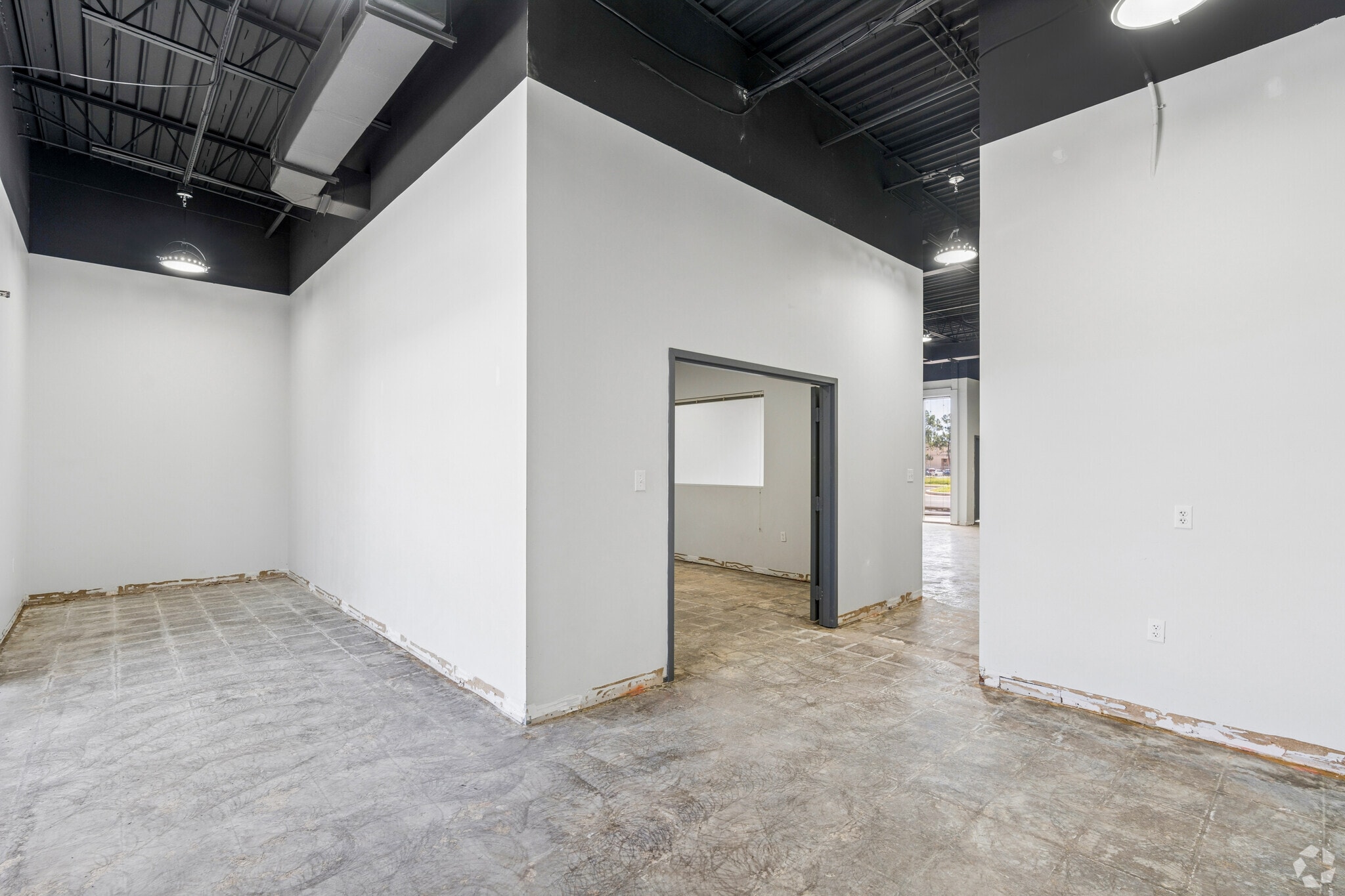 7041 Grand National Dr, Orlando, FL for lease Interior Photo- Image 1 of 2