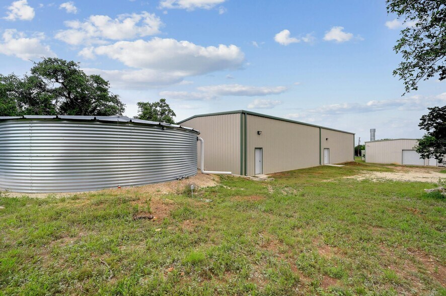 7748 E US Highway 290, Johnson City, TX à vendre - Photo du bâtiment - Image 3 de 35