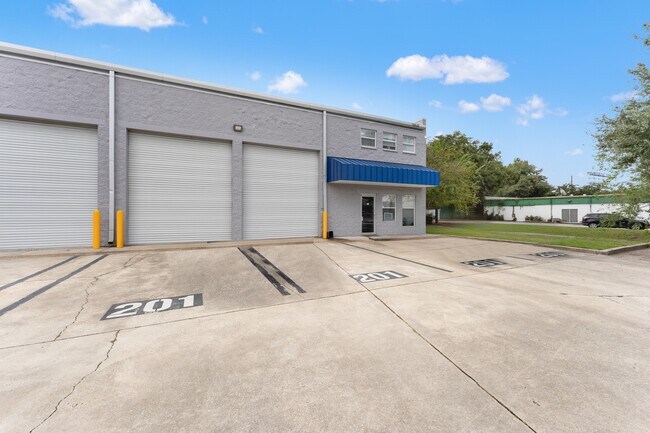 More details for 7949 Atlantic Blvd, Jacksonville, FL - Flex for Lease