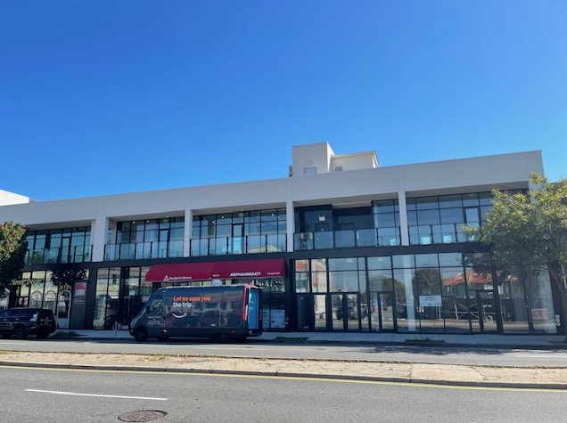 18610 Union Tpke, Fresh Meadows, NY for lease - Building Photo - Image 2 of 10