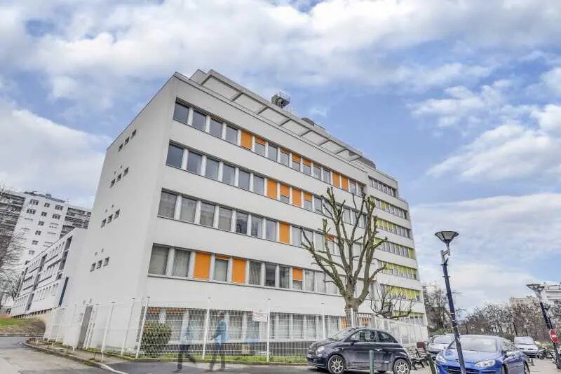 Bureau dans Bagneux à louer - Photo du bâtiment - Image 2 de 21