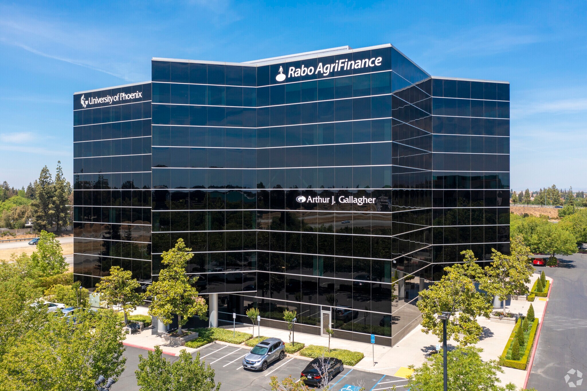 45 E River Park Pl W, Fresno, CA à louer Photo principale- Image 1 de 6