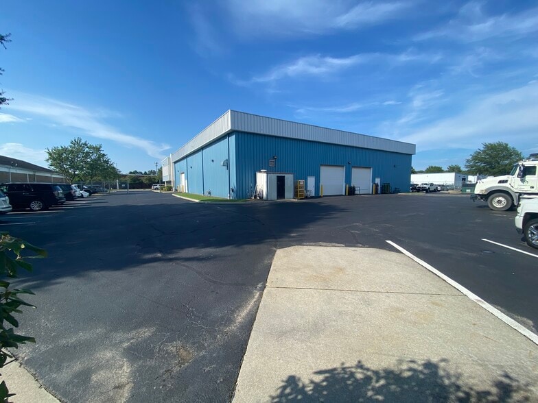 2649 Production Rd, Virginia Beach, VA for sale - Building Photo - Image 2 of 17