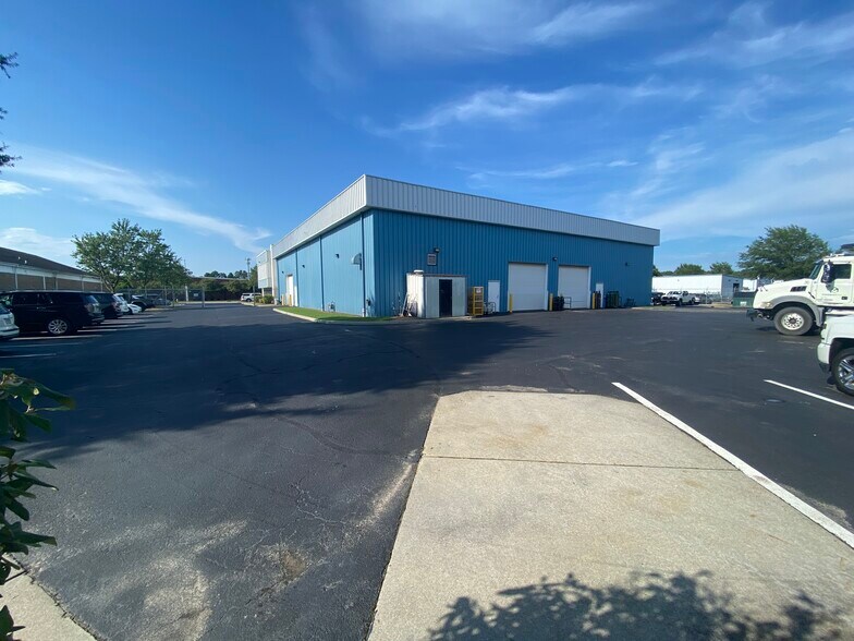 2649 Production Rd, Virginia Beach, VA à vendre - Photo du bâtiment - Image 2 de 17