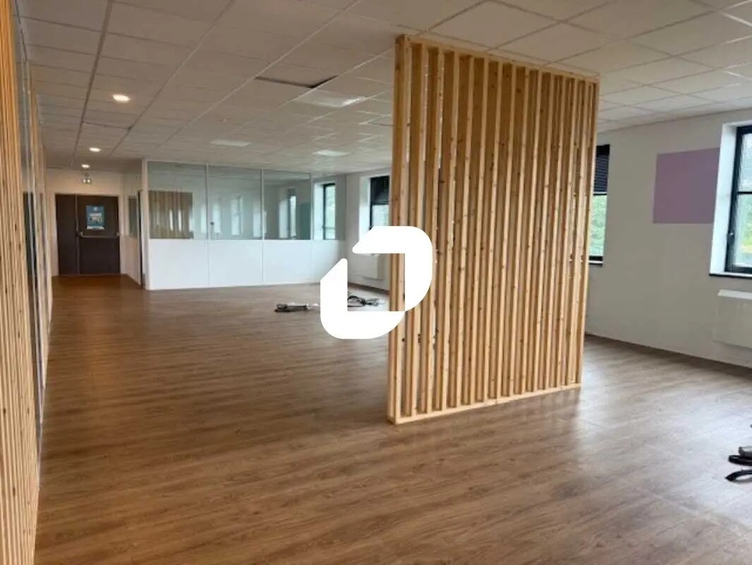 Bureau dans SAINT-OUEN-L'AUMONE à louer Photo du bâtiment- Image 1 de 33