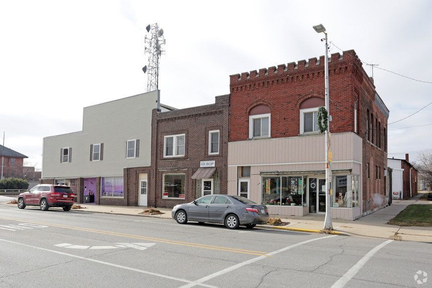 921-927 Story St, Boone, IA for lease - Building Photo - Image 2 of 2