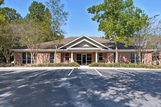 More details for 2565 Barrington Cir, Tallahassee, FL - Office for Sale