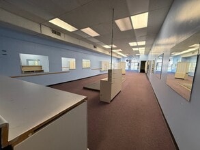 910-980 S Oliver St, Wichita, KS à louer Photo intérieure- Image 2 de 3