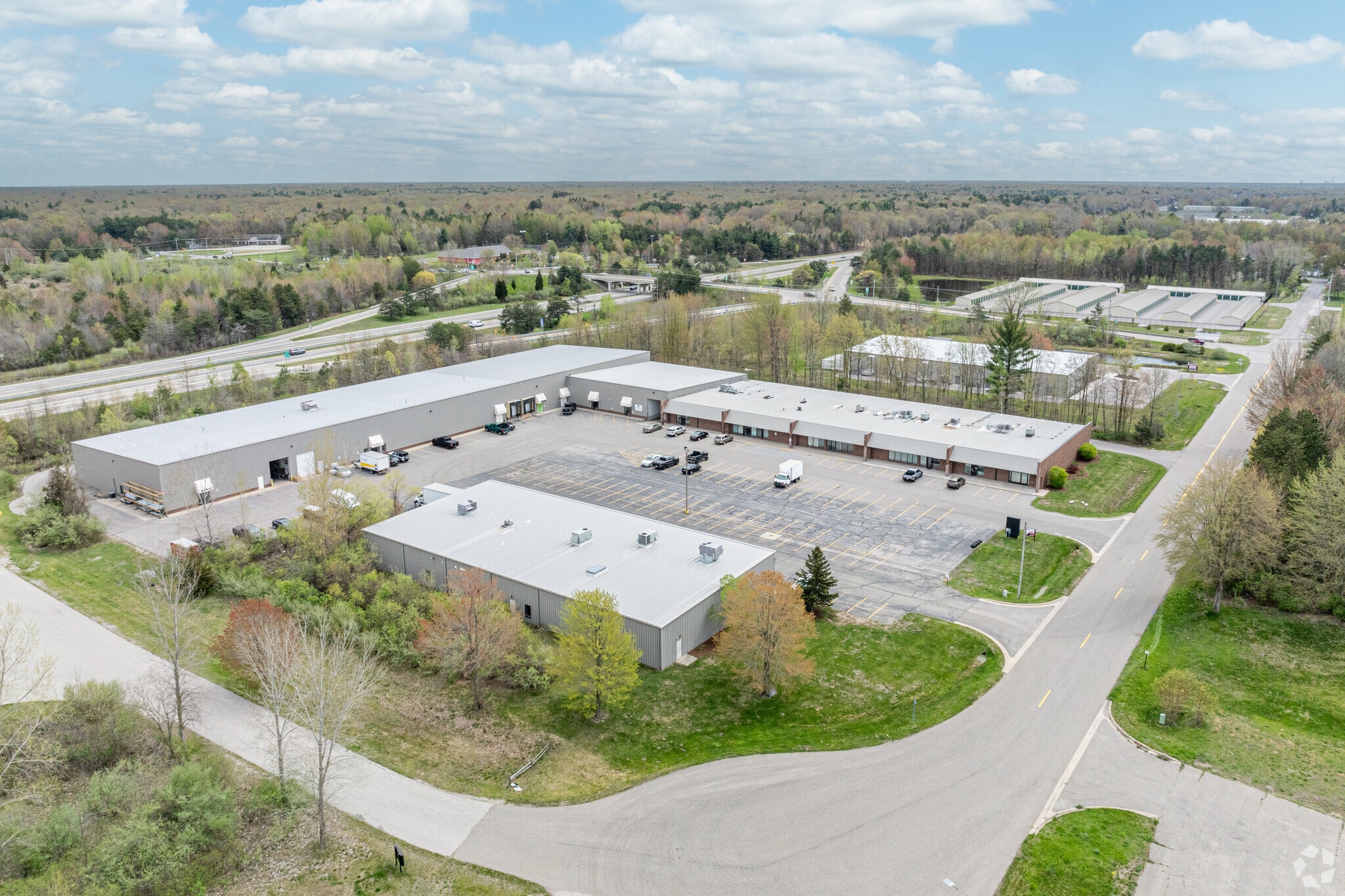 6500-6552 Schamber Dr, Muskegon, MI for lease Aerial- Image 1 of 5