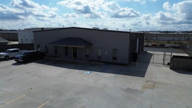 445 W Eastbank Dr, Gonzales, LA à louer Photo intérieure- Image 1 de 12