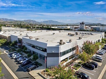 555 1st St, San Fernando, CA à vendre - Photo du bâtiment - Image 3 de 16