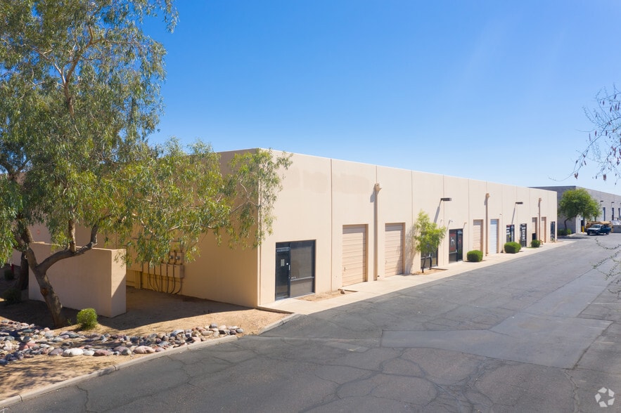 16601 N 25th Ave, Phoenix, AZ for lease - Building Photo - Image 2 of 10