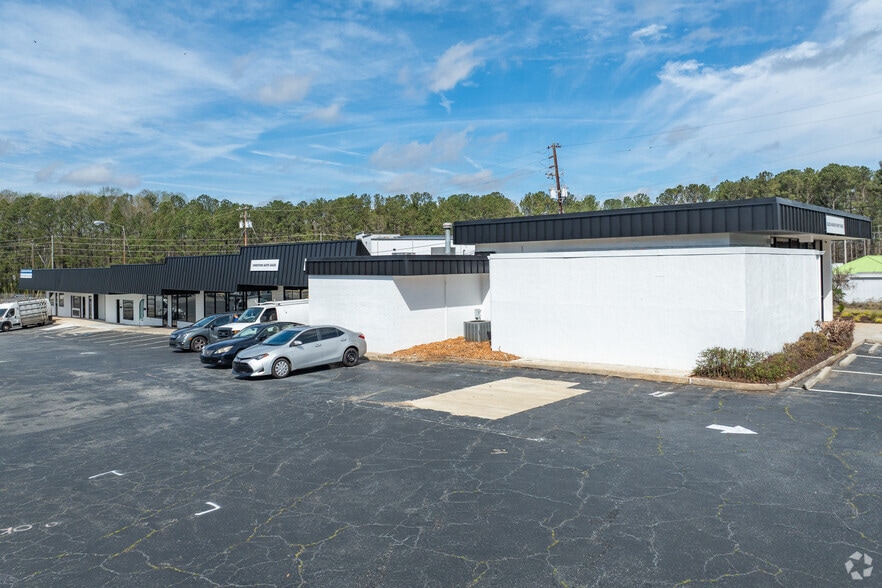 1951-1955 Canton Rd, Marietta, GA for lease - Building Photo - Image 3 of 16