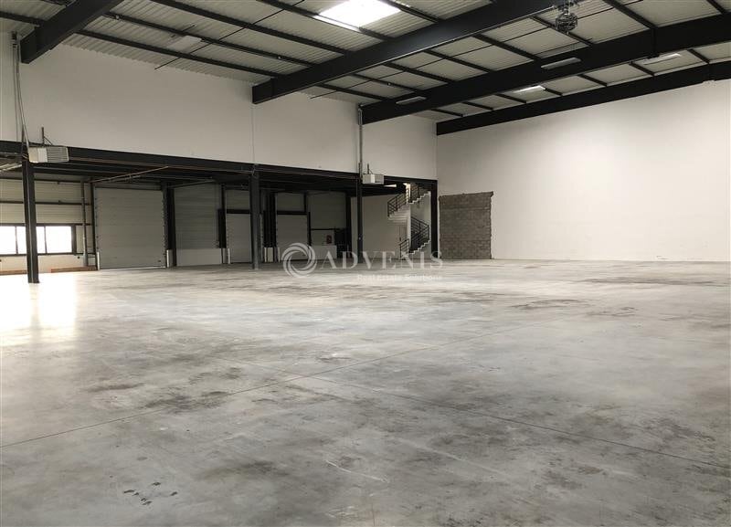 Flex in Lieusaint for lease Interior Photo- Image 1 of 14