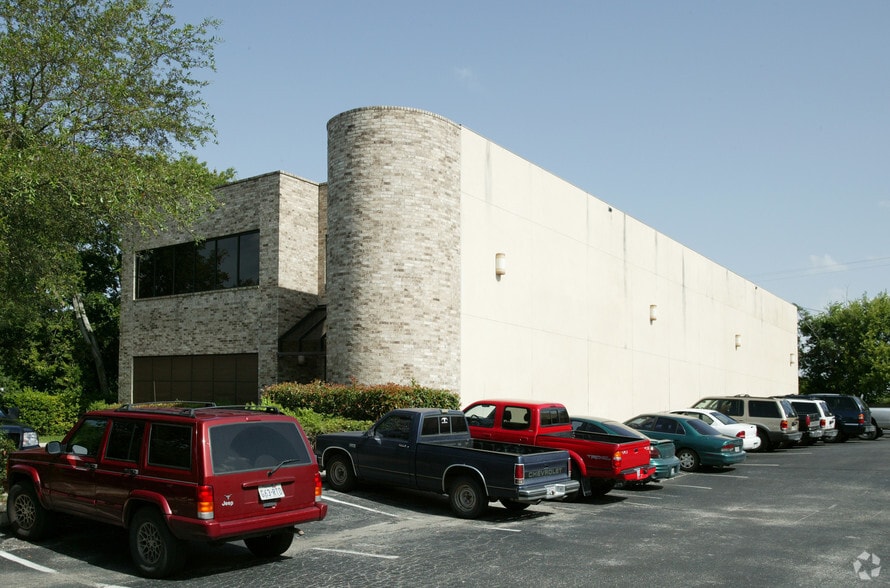 518 E Ramsey Rd, San Antonio, TX for lease - Building Photo - Image 2 of 12