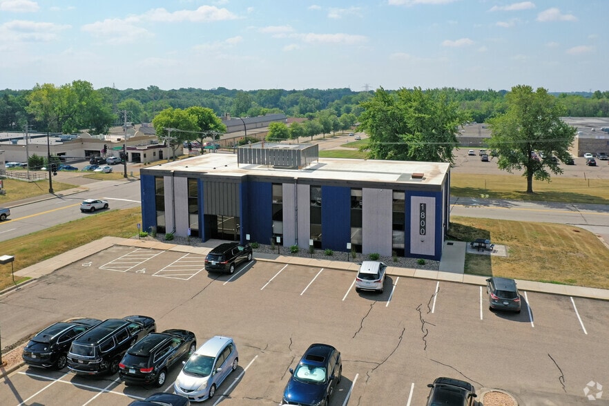 1800 Wooddale Dr, Woodbury, MN for lease - Aerial - Image 2 of 9