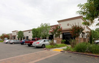 Plus de détails pour 537 Queensland Cir, Corona, CA - Bureau à vendre