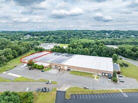 35 Industrial Dr, East Longmeadow MA - Entrepôt