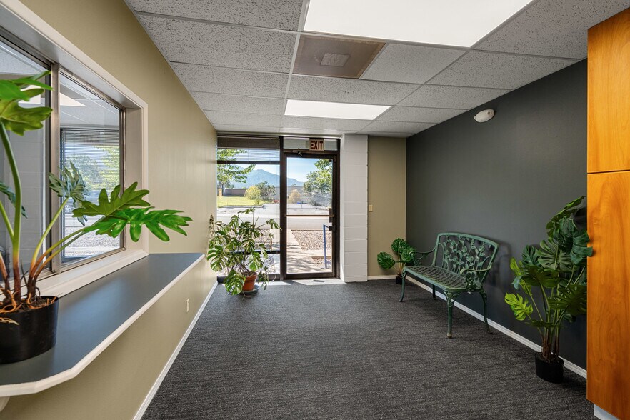 710 Jefferson Ave, Ashland, OR à vendre - Hall d’entrée - Image 3 de 18